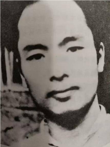 1945年春,徐相应和陈尧楷,徐永培等在大竹双河,张