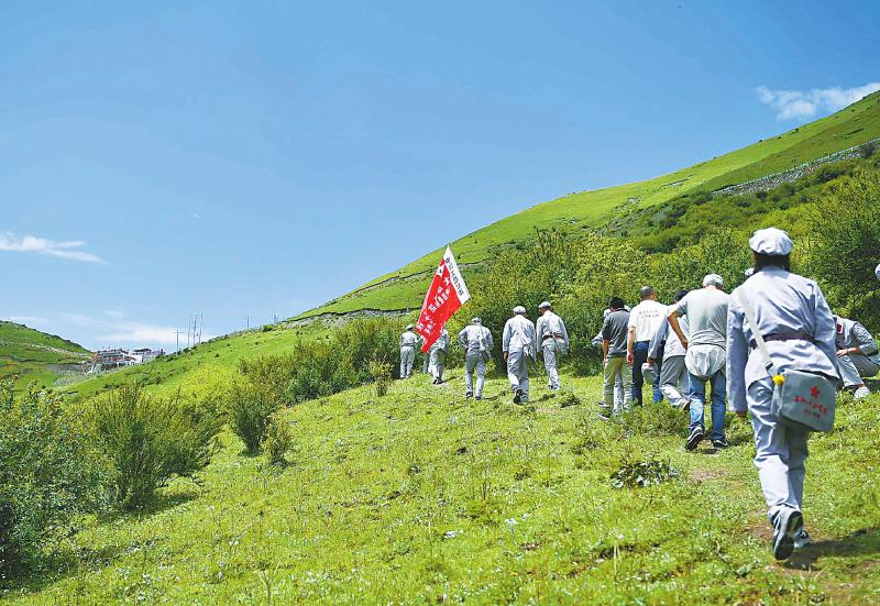 擦罗彝族乡楠桠村村民讲述军民鱼水情的故事:红军恩情我们永远忘不了